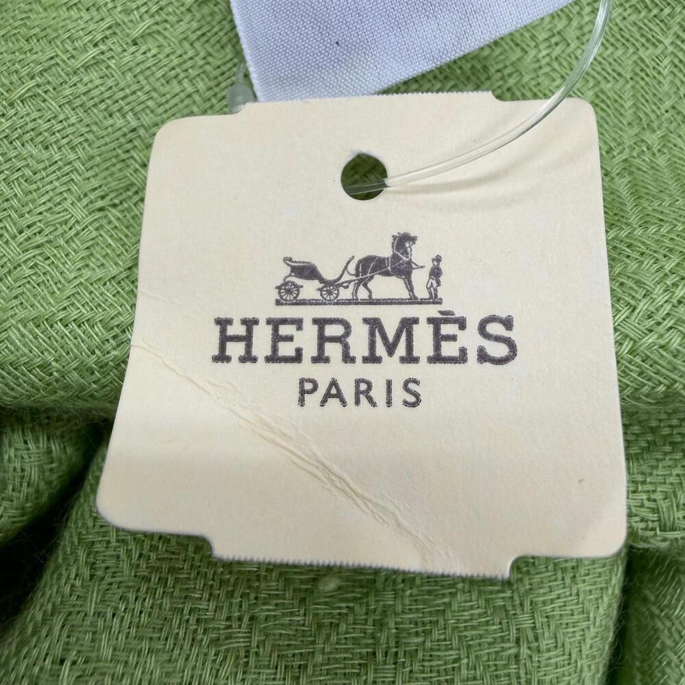 HERMES Green Silk Scarf - Picture 10 of 12